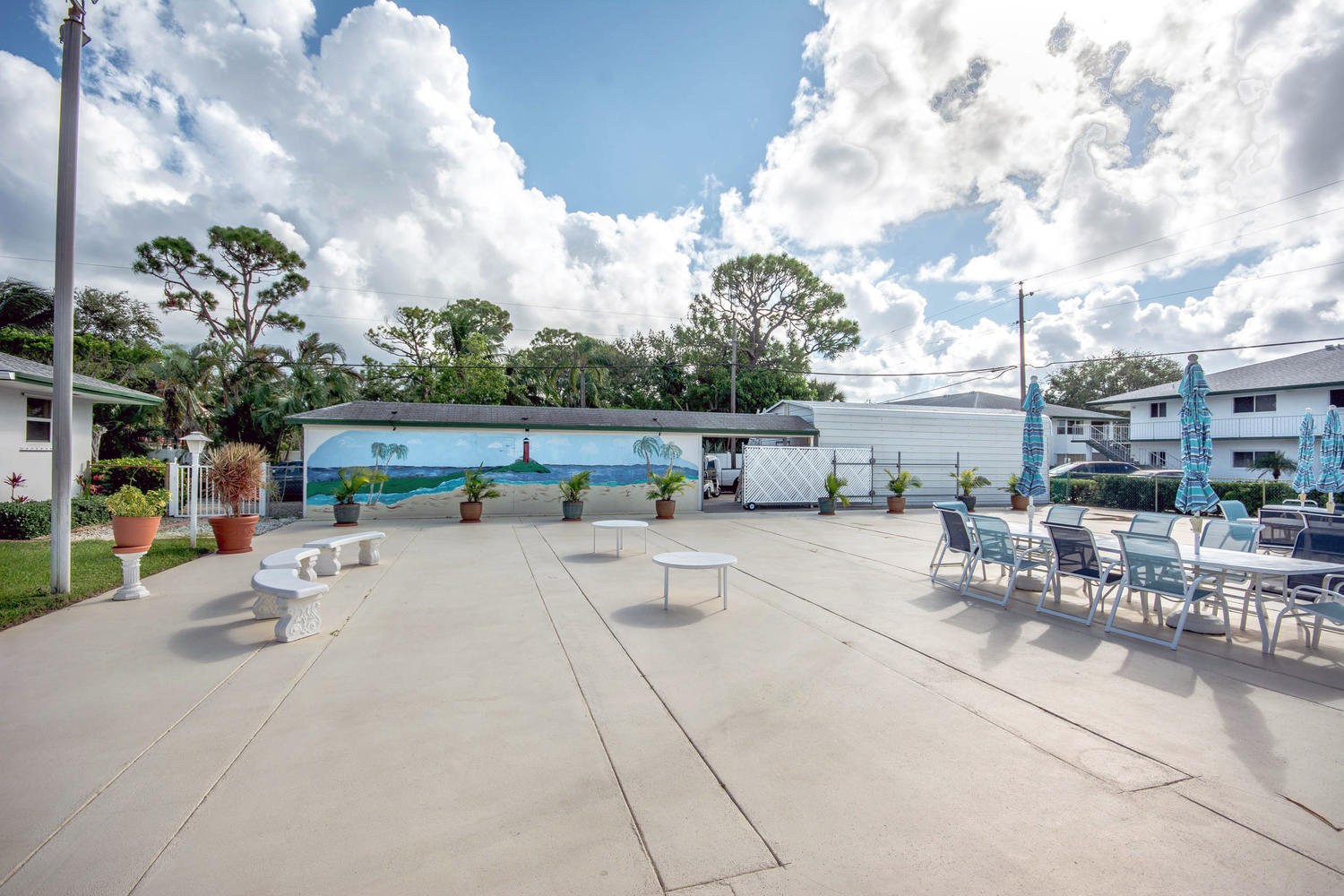 TEQUESTA GARDEN CONDO 2 - Residential