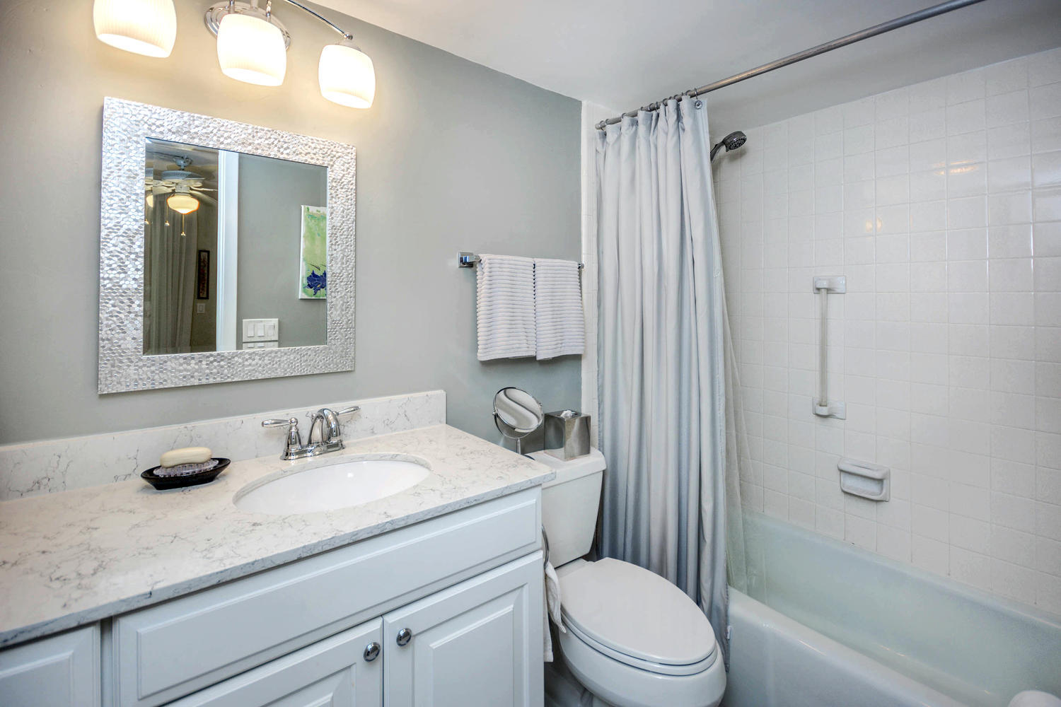 TEQUESTA GARDEN CONDO 2 - Residential