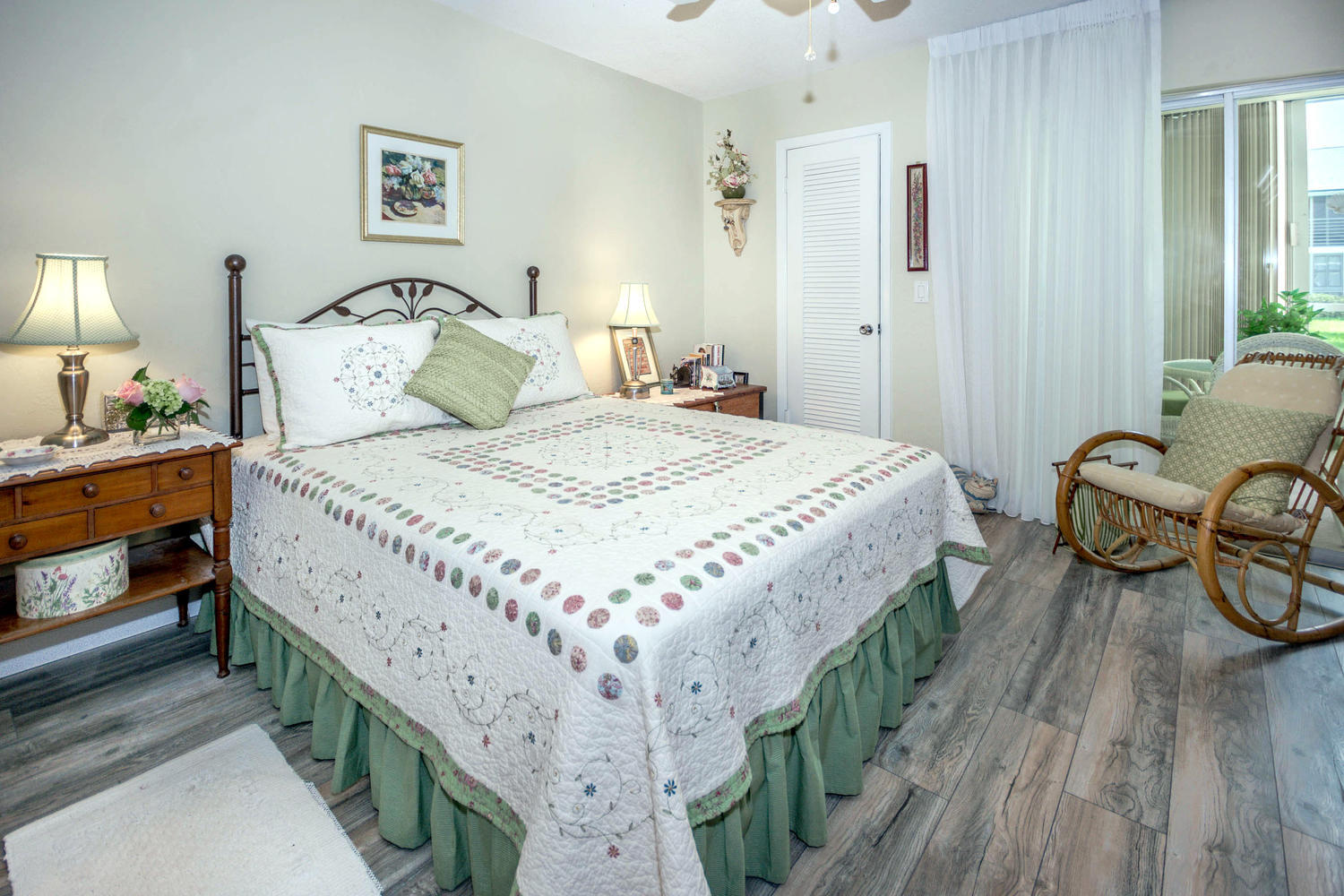 TEQUESTA GARDEN CONDO 2 - Residential