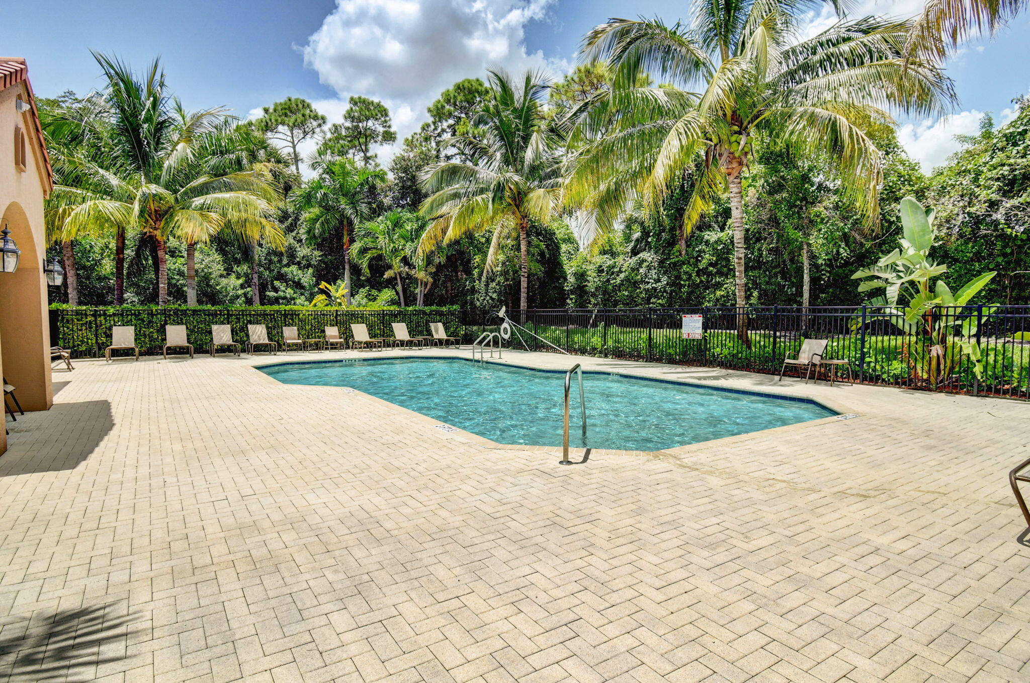 CAPISTARA - Residential