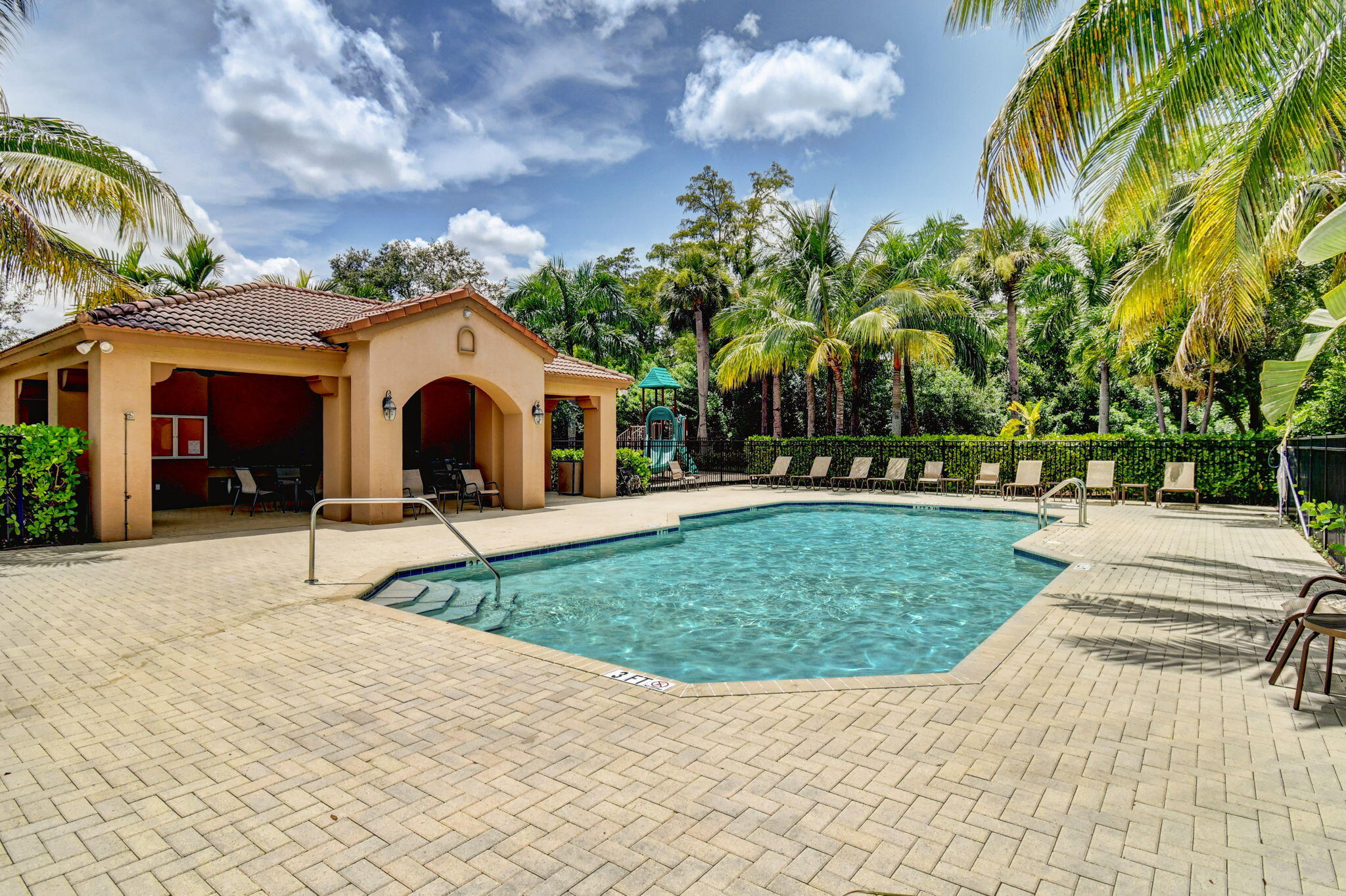 CAPISTARA - Residential