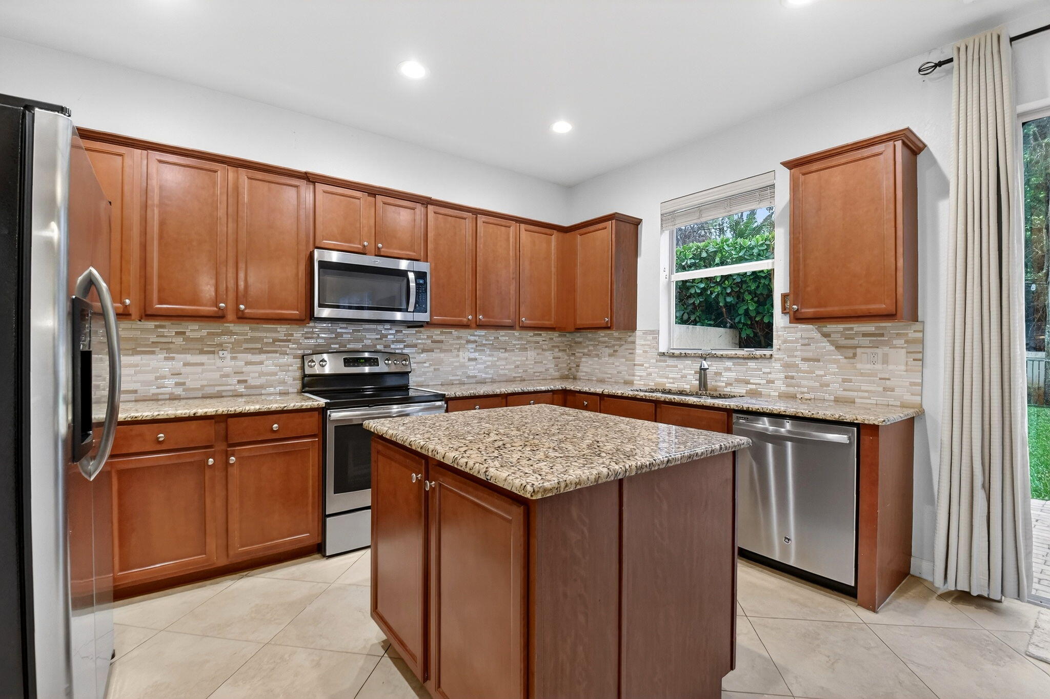 CAPISTARA - Residential