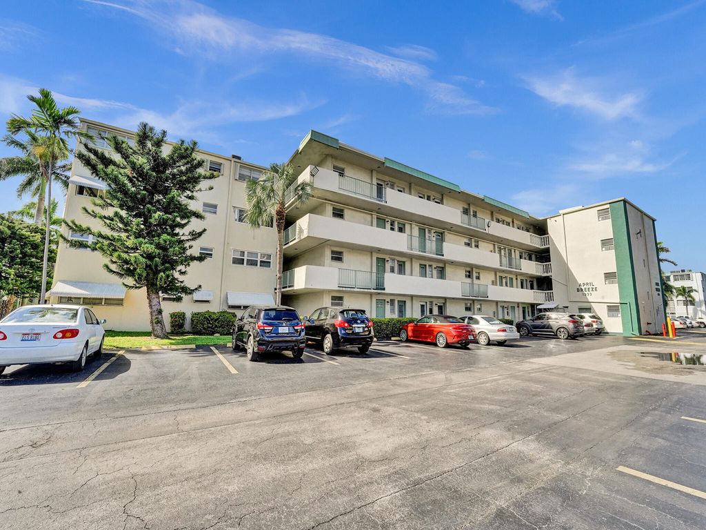 Photo of 1333 E Hallandale Beach Boulevard #302, Hallandale Beach, FL 33009 (MLS # B26005336)