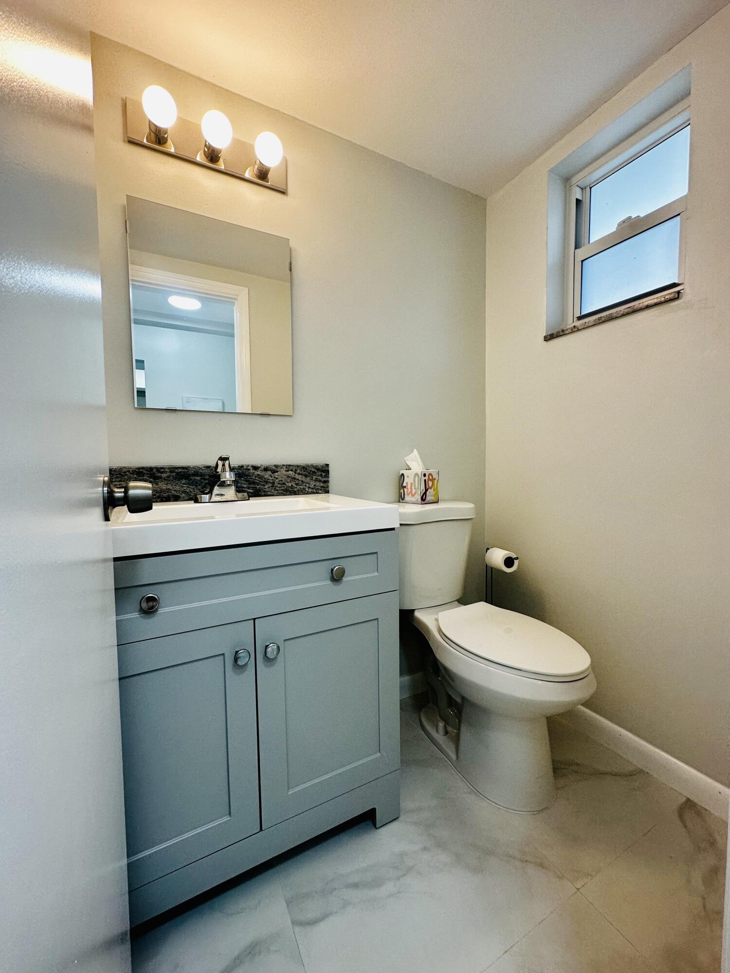 APRIL BREEZE CONDO - Residential Lease