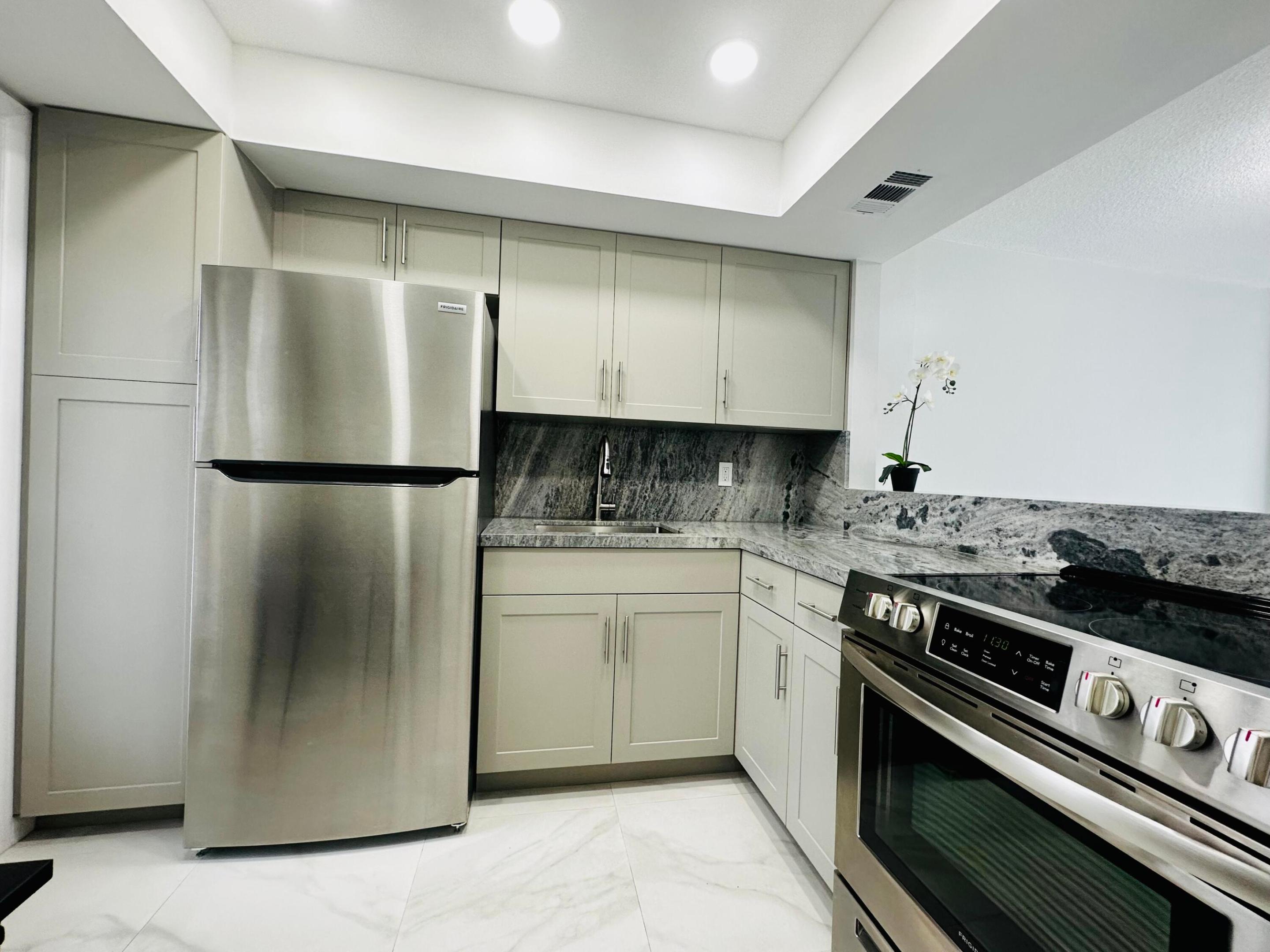 APRIL BREEZE CONDO - Residential Lease