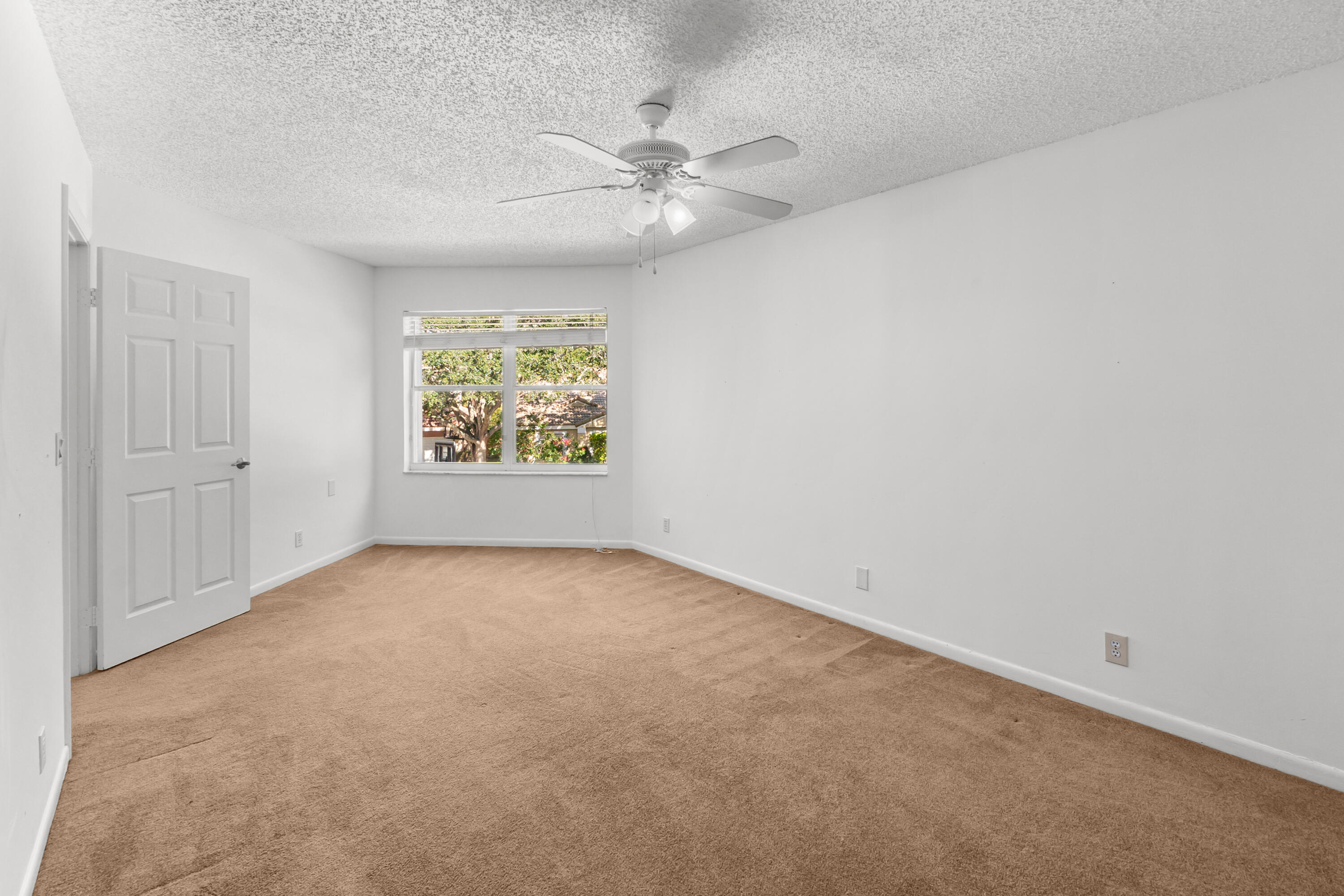 SIENA OAKS - Residential Lease