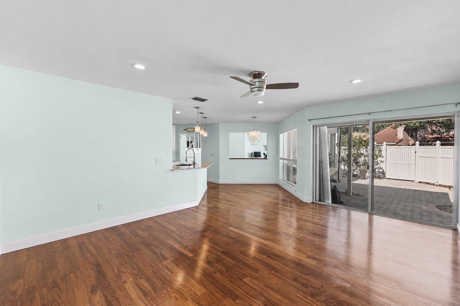 SIENA OAKS - Residential Lease