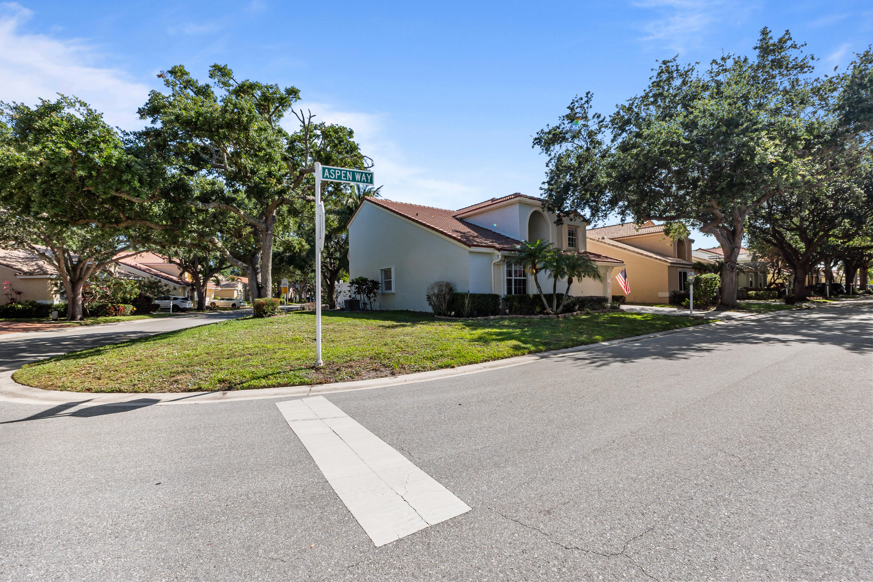 SIENA OAKS - Residential Lease