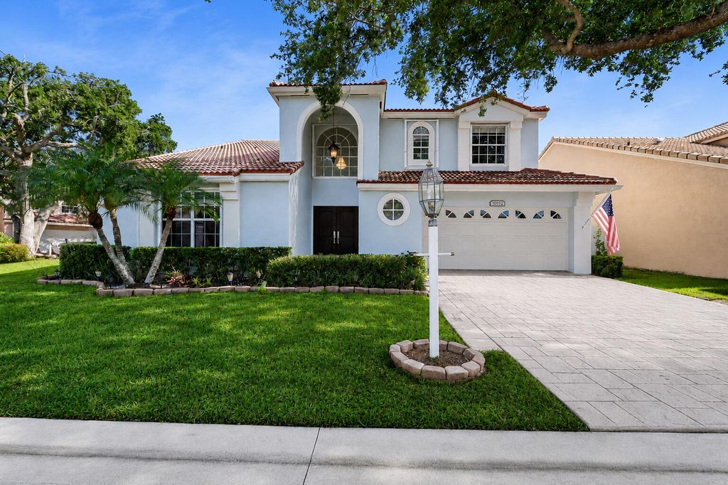 Photo of 10152 Aspen Way, Palm Beach Gardens, FL 33410 (MLS # B26029462)