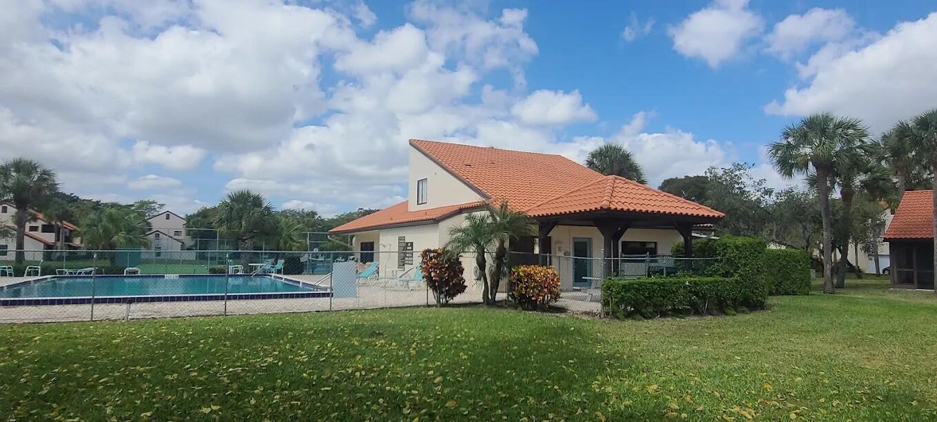 SOUTH LAKE CONDO - Residential