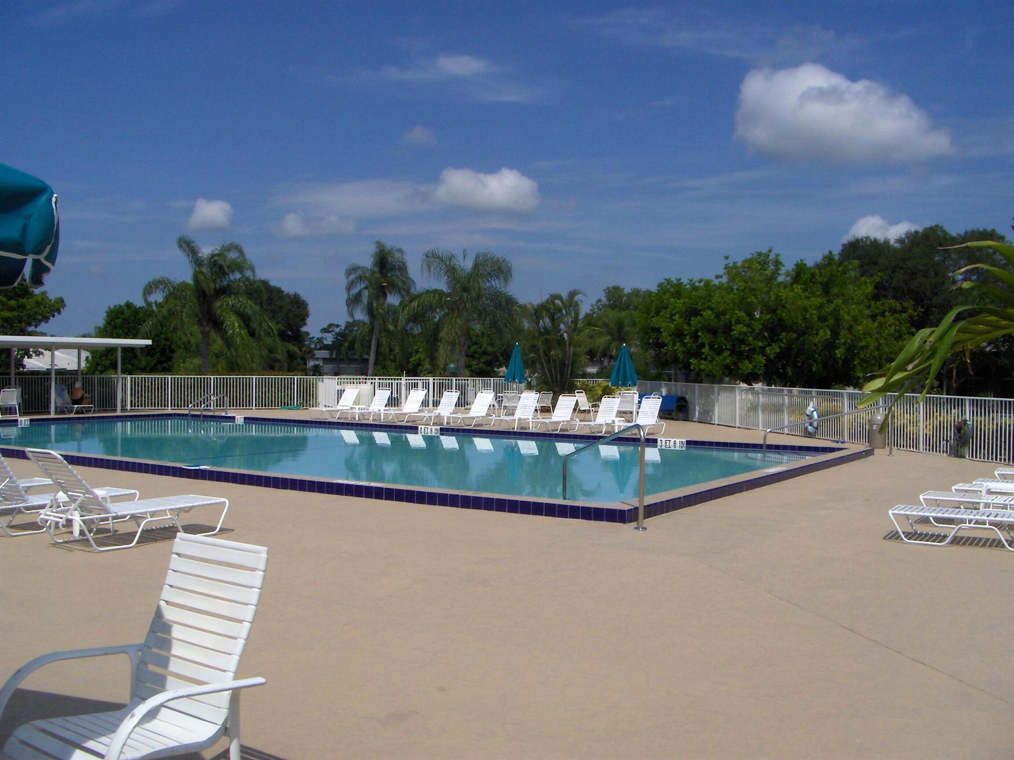 LITTLE CLUB - Residential