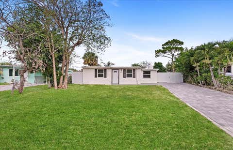 Property photo of 431 Ficus Tree Drive, Lantana, FL 33462