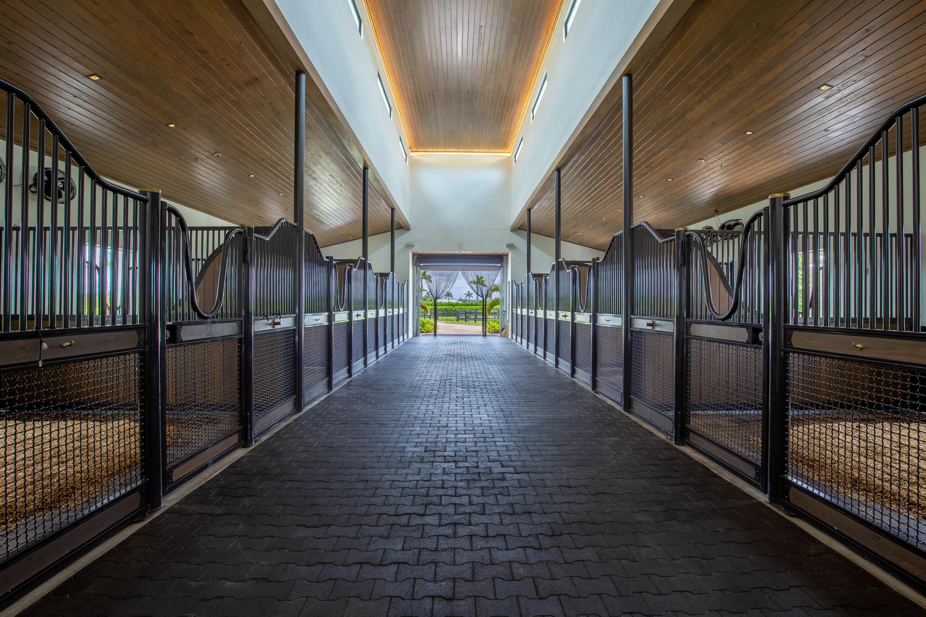 WELLINGTON PRESERVE - Residential