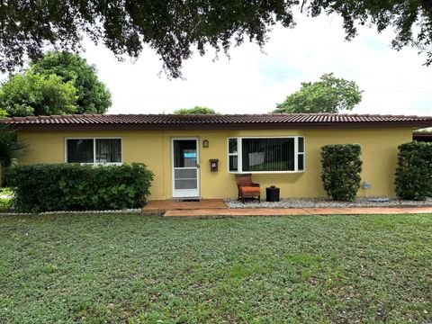 A home in Deerfield Beach