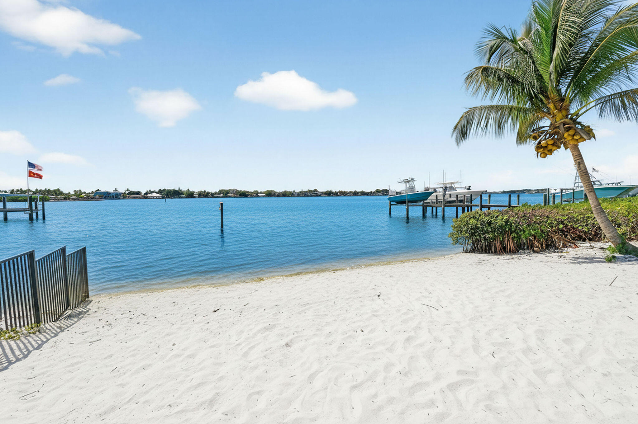 RIVERSIDE ON THE LOXAHATCHEE - Residential