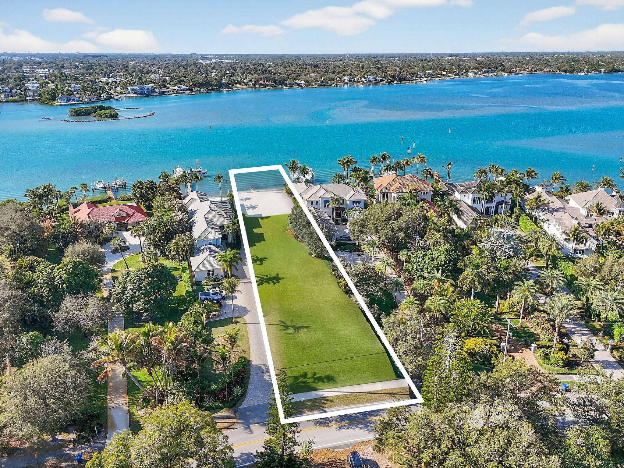 RIVERSIDE ON THE LOXAHATCHEE - Residential