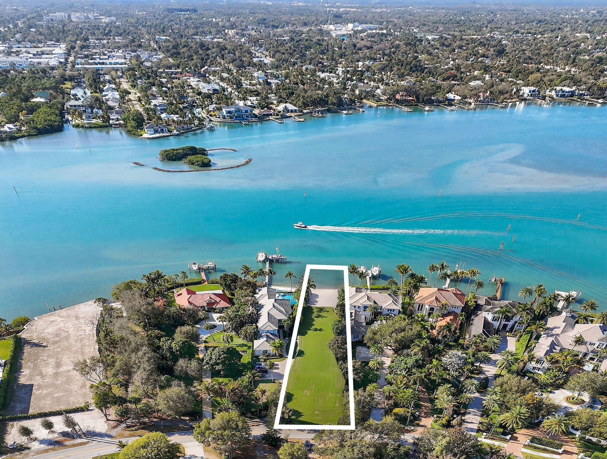 RIVERSIDE ON THE LOXAHATCHEE - Residential