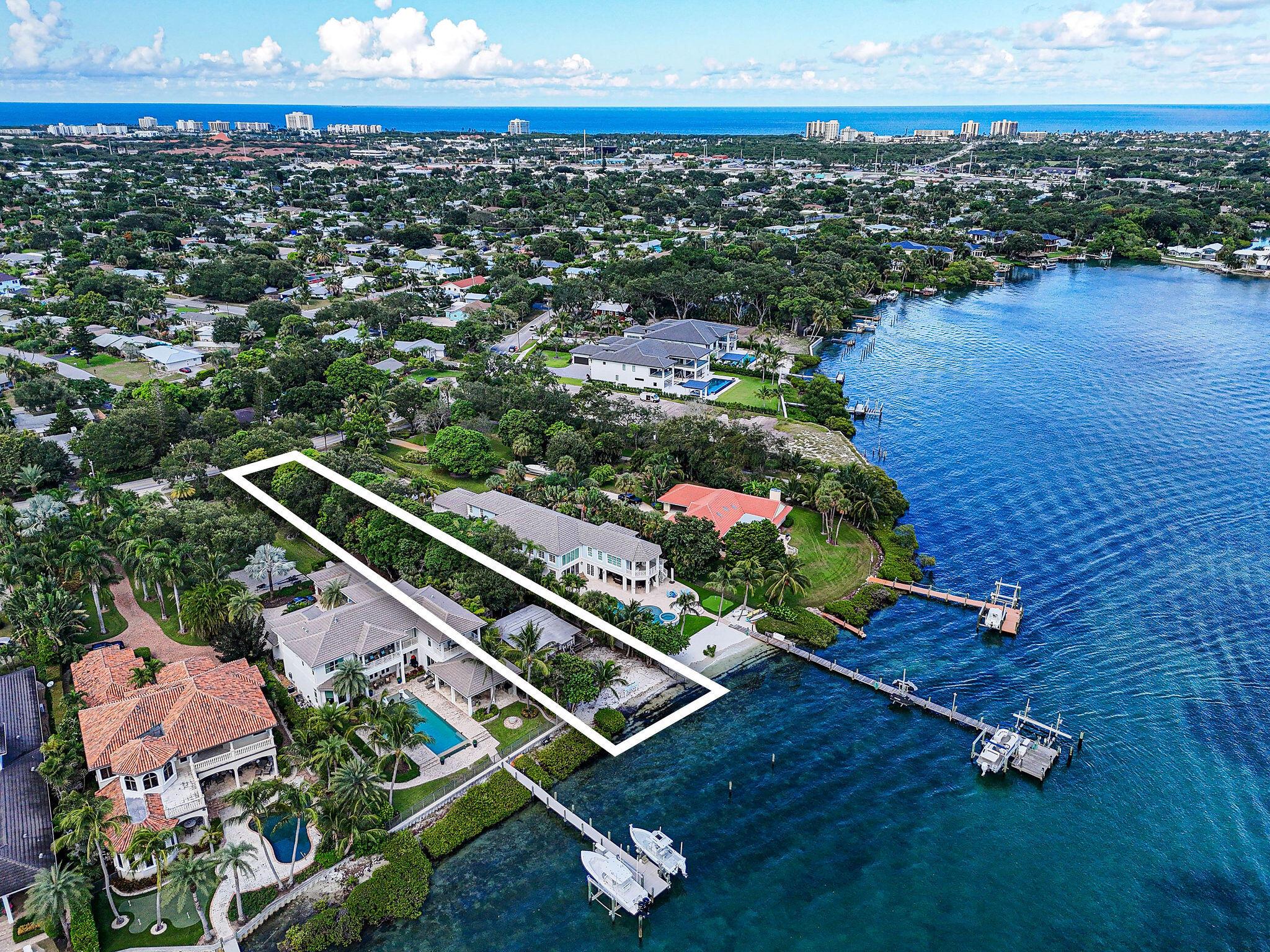 RIVERSIDE ON THE LOXAHATC - Residential
