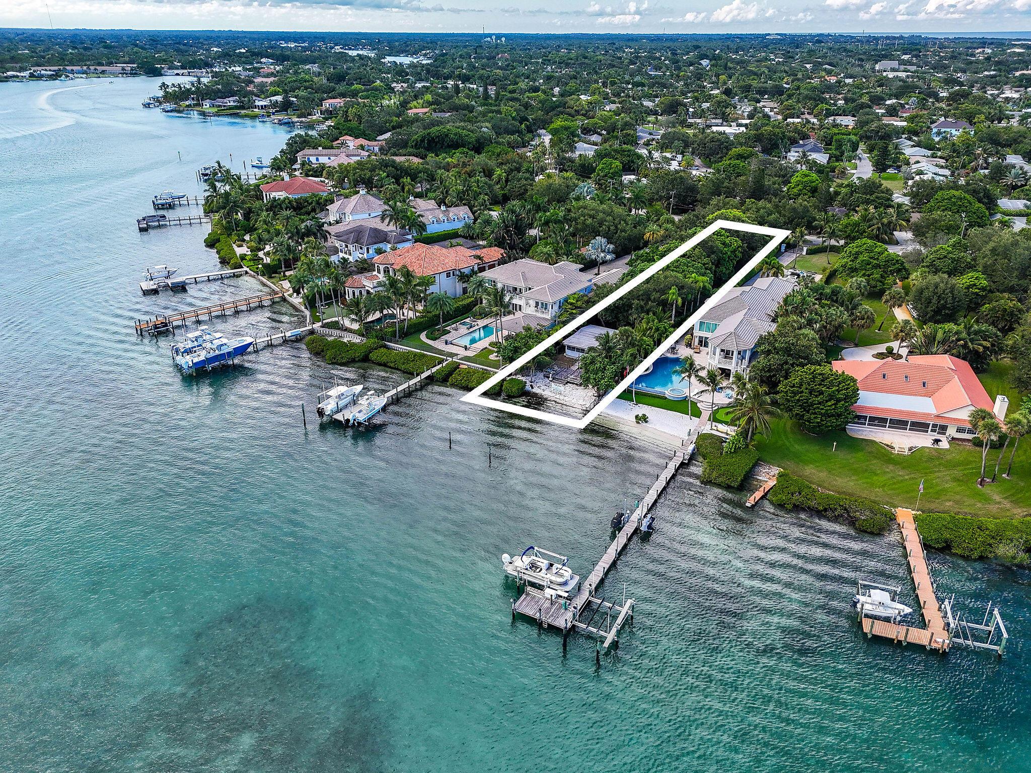 RIVERSIDE ON THE LOXAHATC - Residential