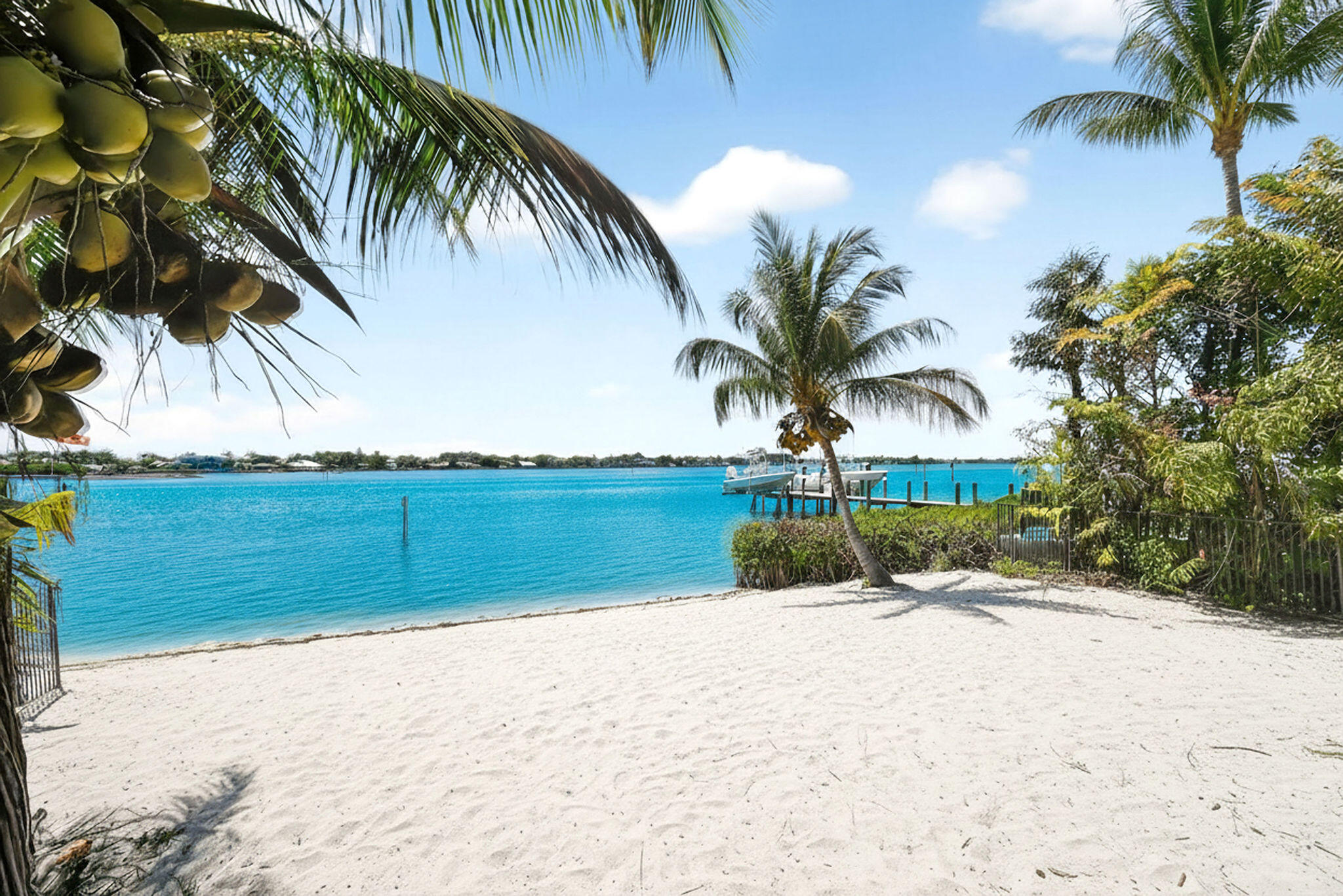 114 W Riverside Drive