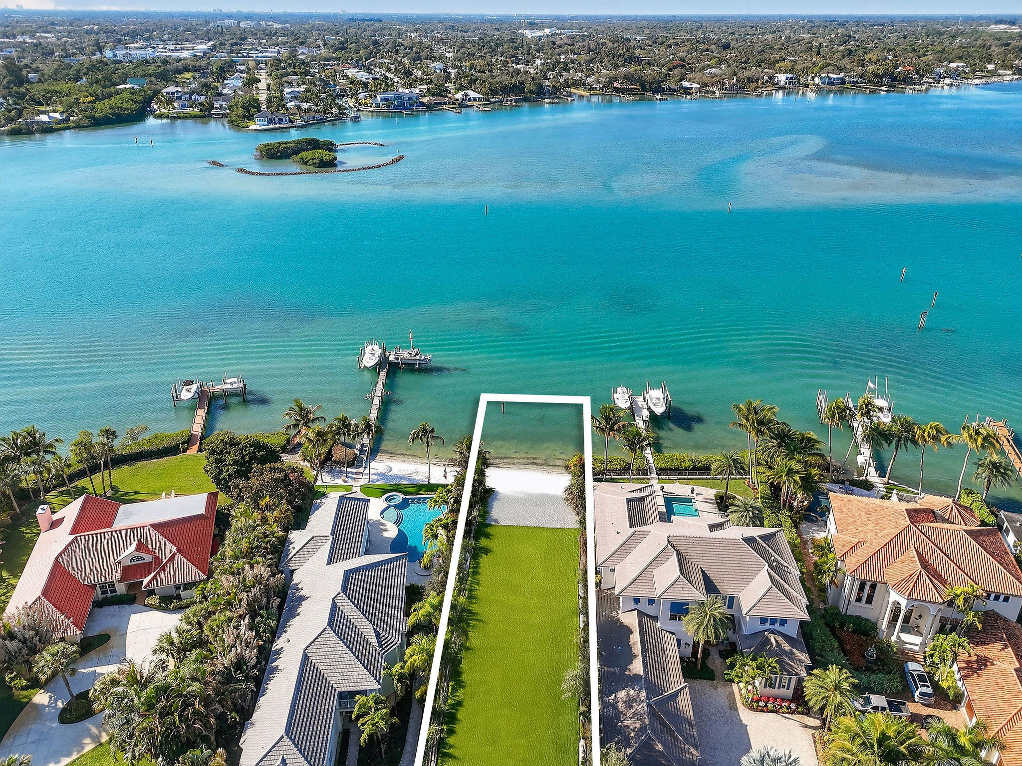 RIVERSIDE ON THE LOXAHATCHEE - Residential