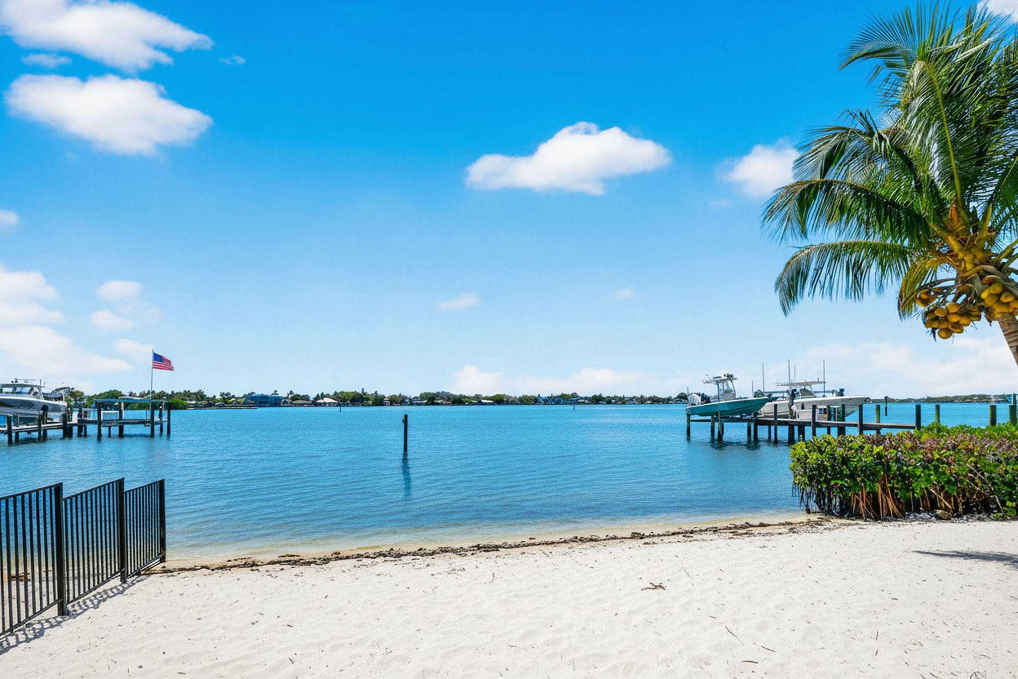 RIVERSIDE ON THE LOXAHATCHEE - Residential