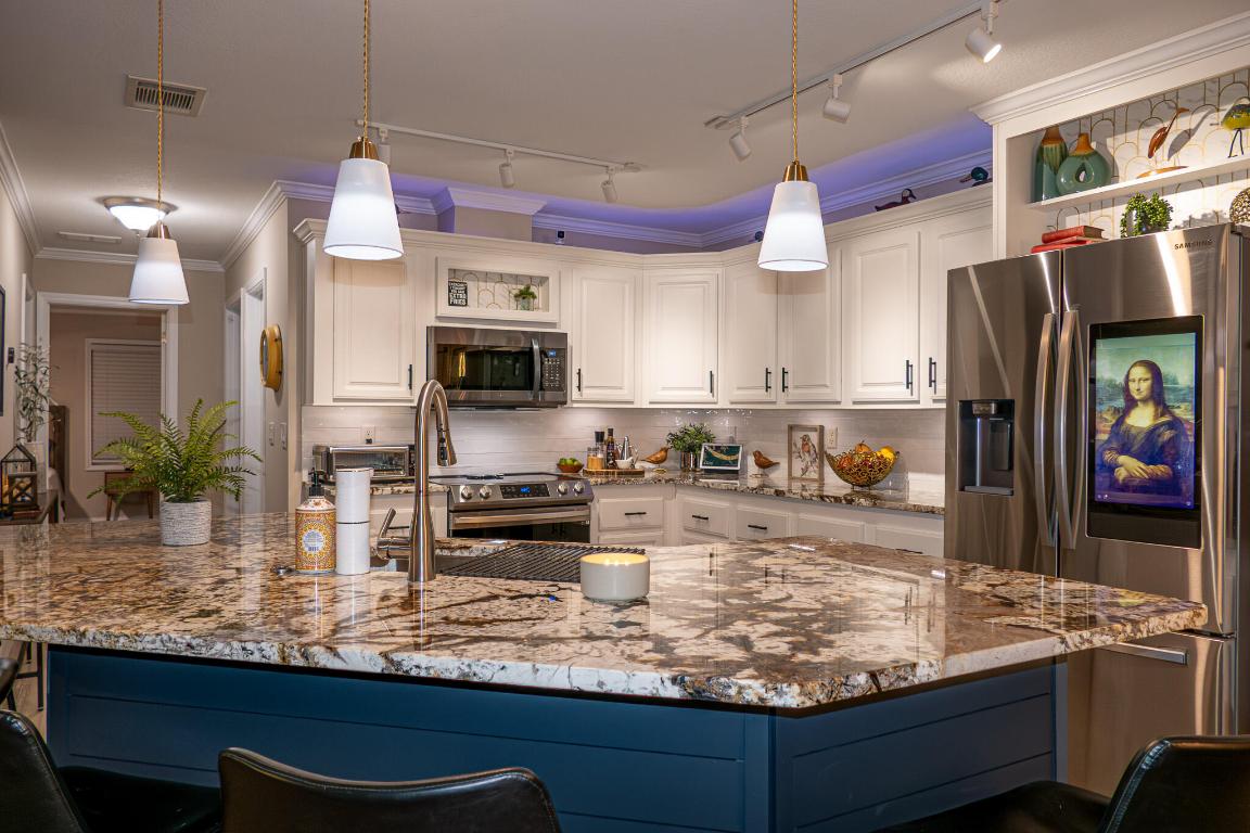 Pinelake Village - Residential