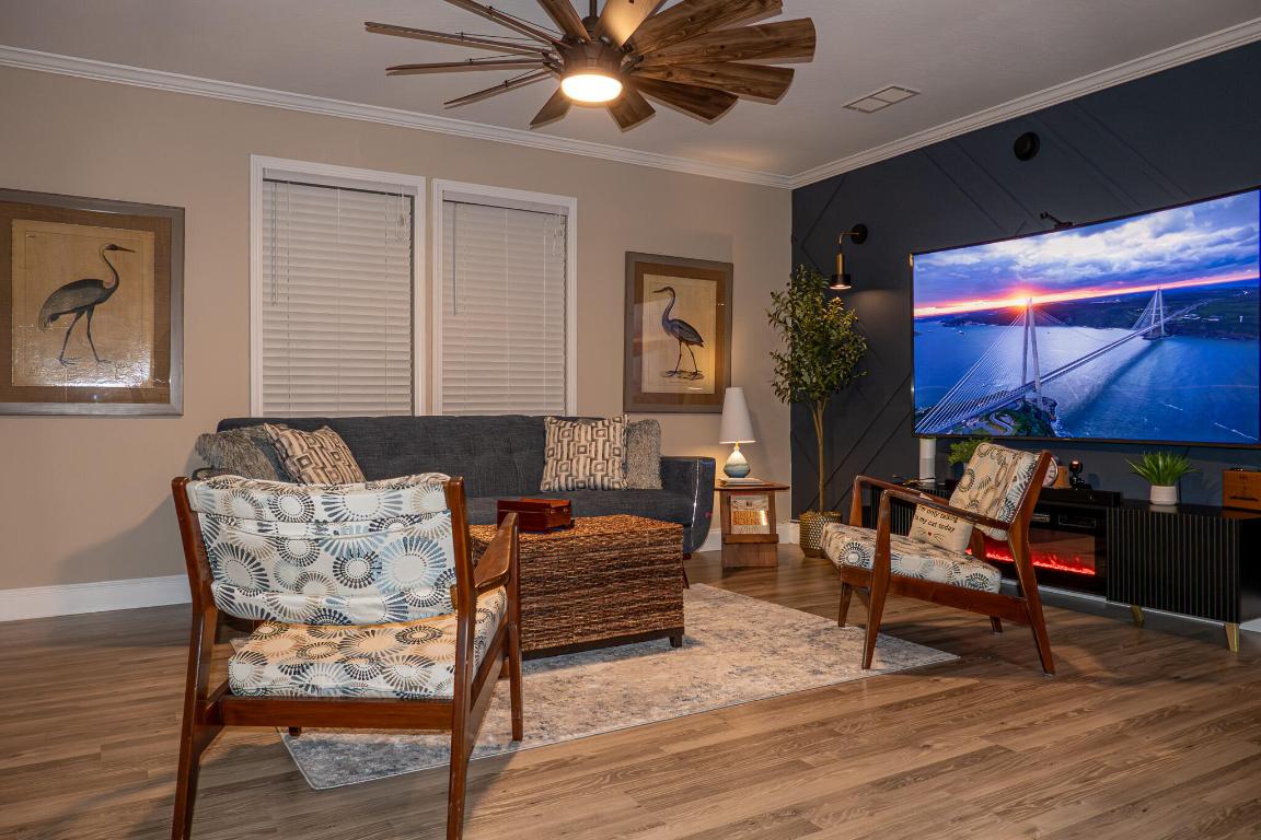 Pinelake Village - Residential