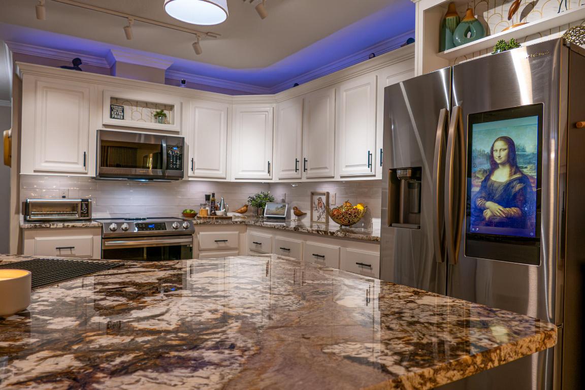 Pinelake Village - Residential