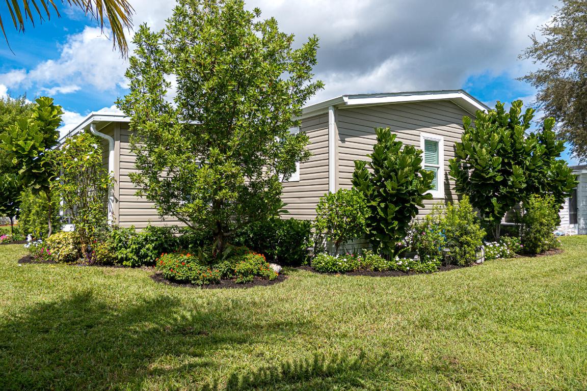 Pinelake Village - Residential