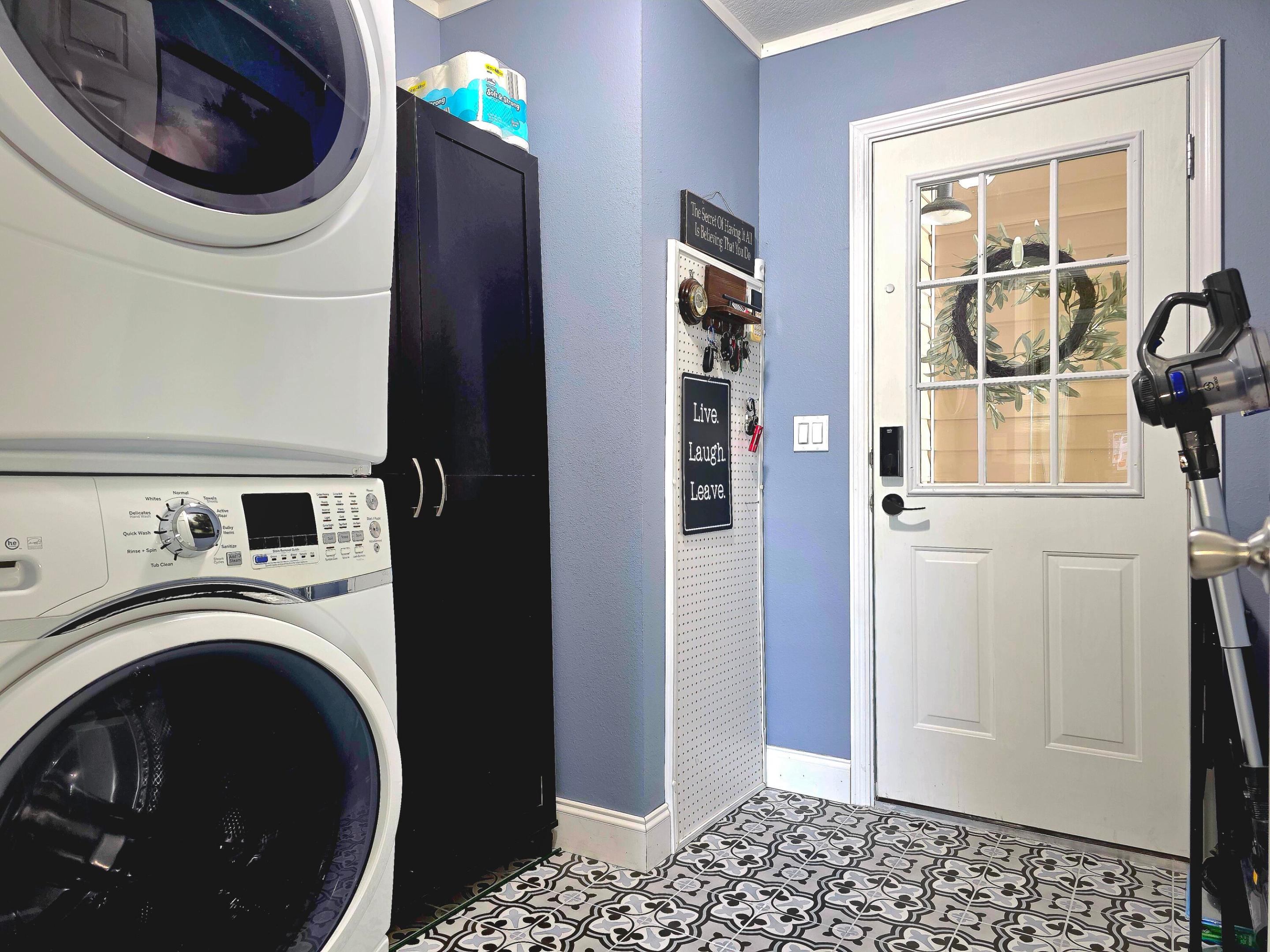 Pinelake Village - Residential