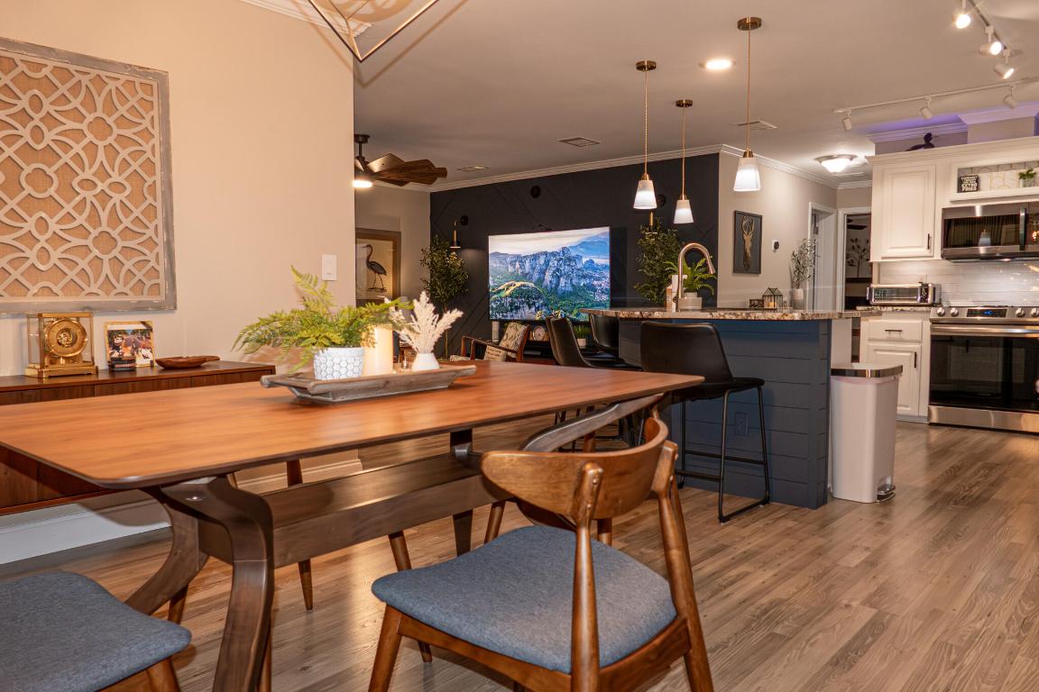 Pinelake Village - Residential