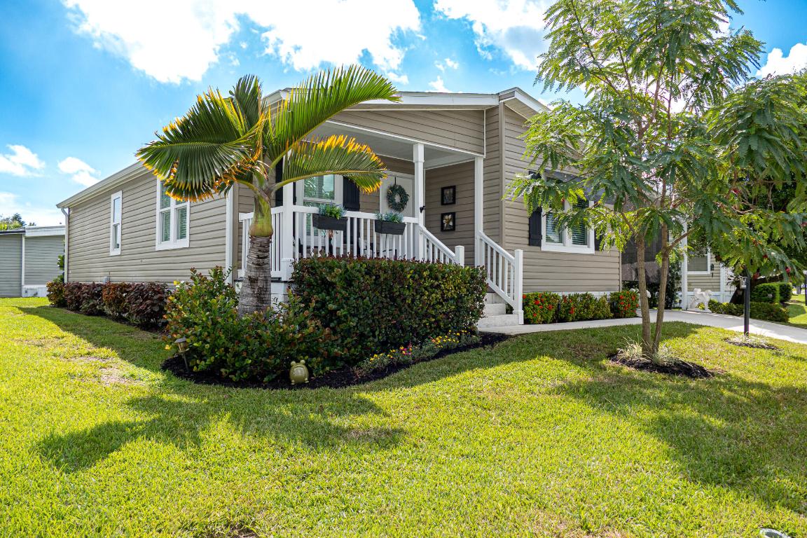 Pinelake Village - Residential