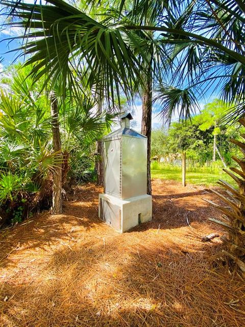 A home in Loxahatchee