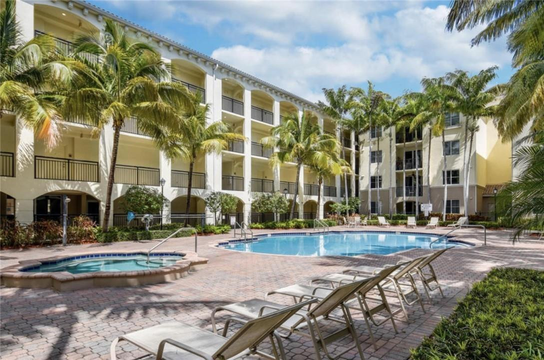 SAN RAPHAEL CONDO - Residential