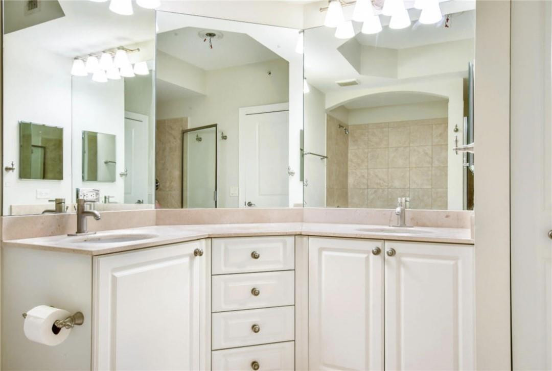 SAN RAPHAEL CONDO - Residential