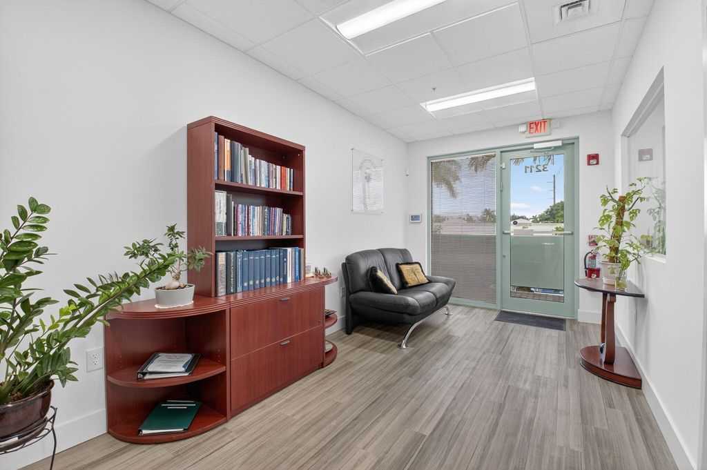 Photo of 7700 Congress Avenue #3211, Boca Raton, FL 33487 (MLS # B26003386)