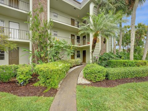 A home in Lake Worth