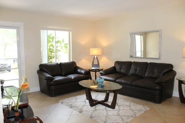 6436 CHASEWOOD DR APT B, JUPITER, FL 33458 - Image 1df80f2faf65f6fa2c74068c2691bedd/1354036145
