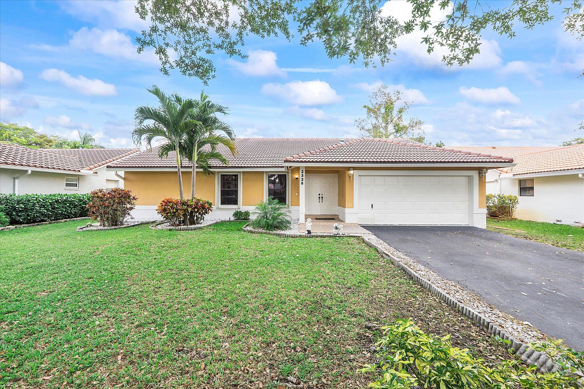 ROYAL PALM VILLAGE - Residential
