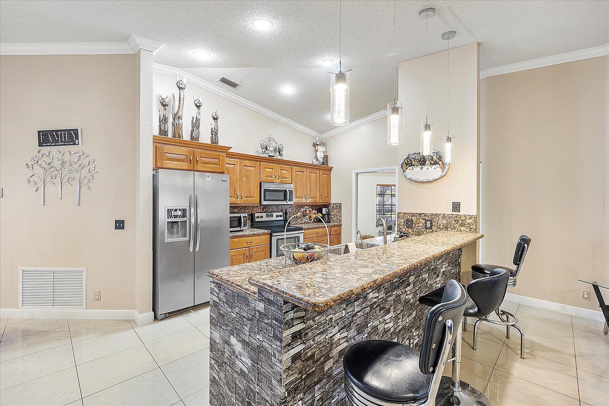 ROYAL PALM VILLAGE - Residential