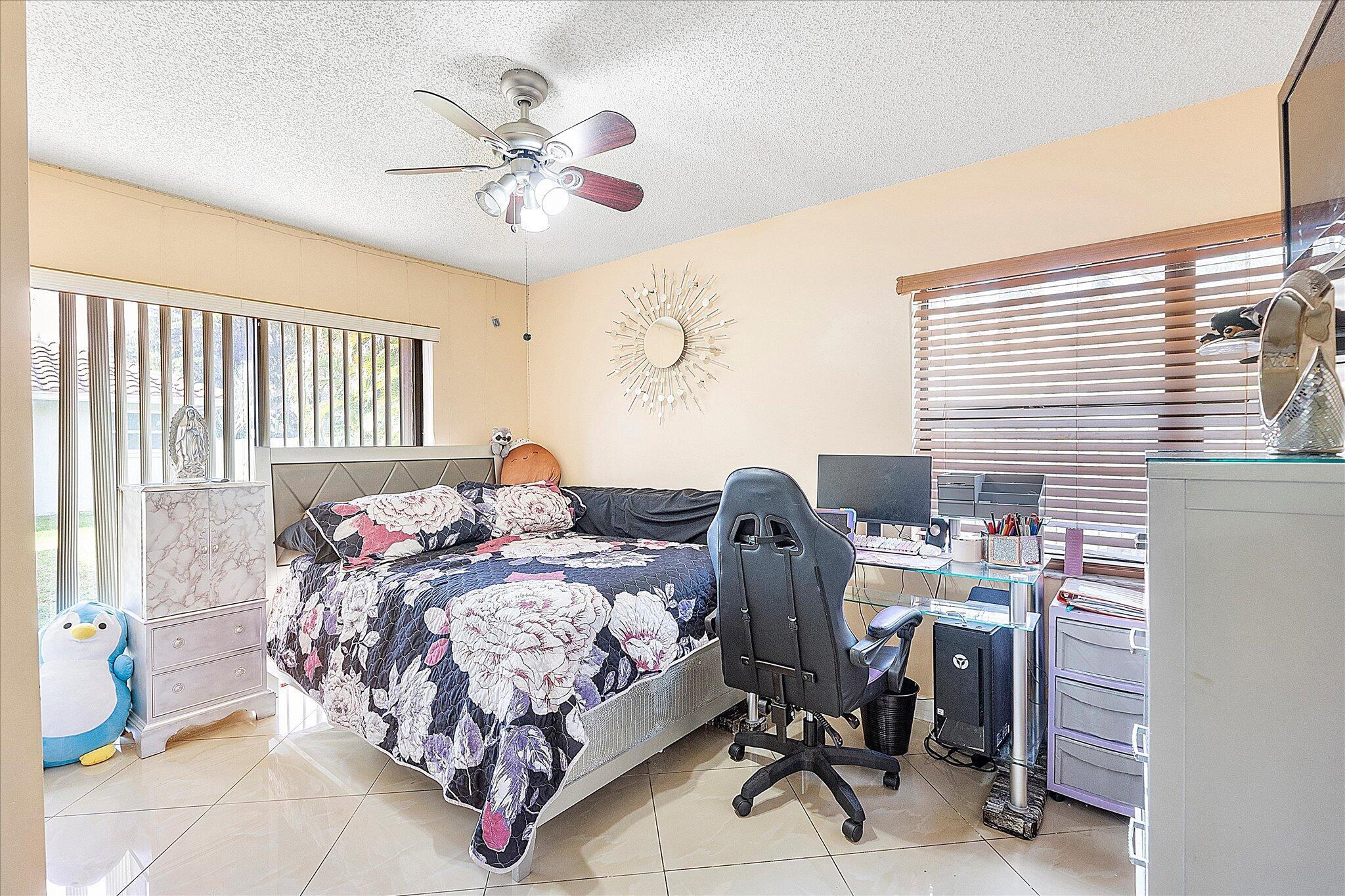 ROYAL PALM VILLAGE - Residential