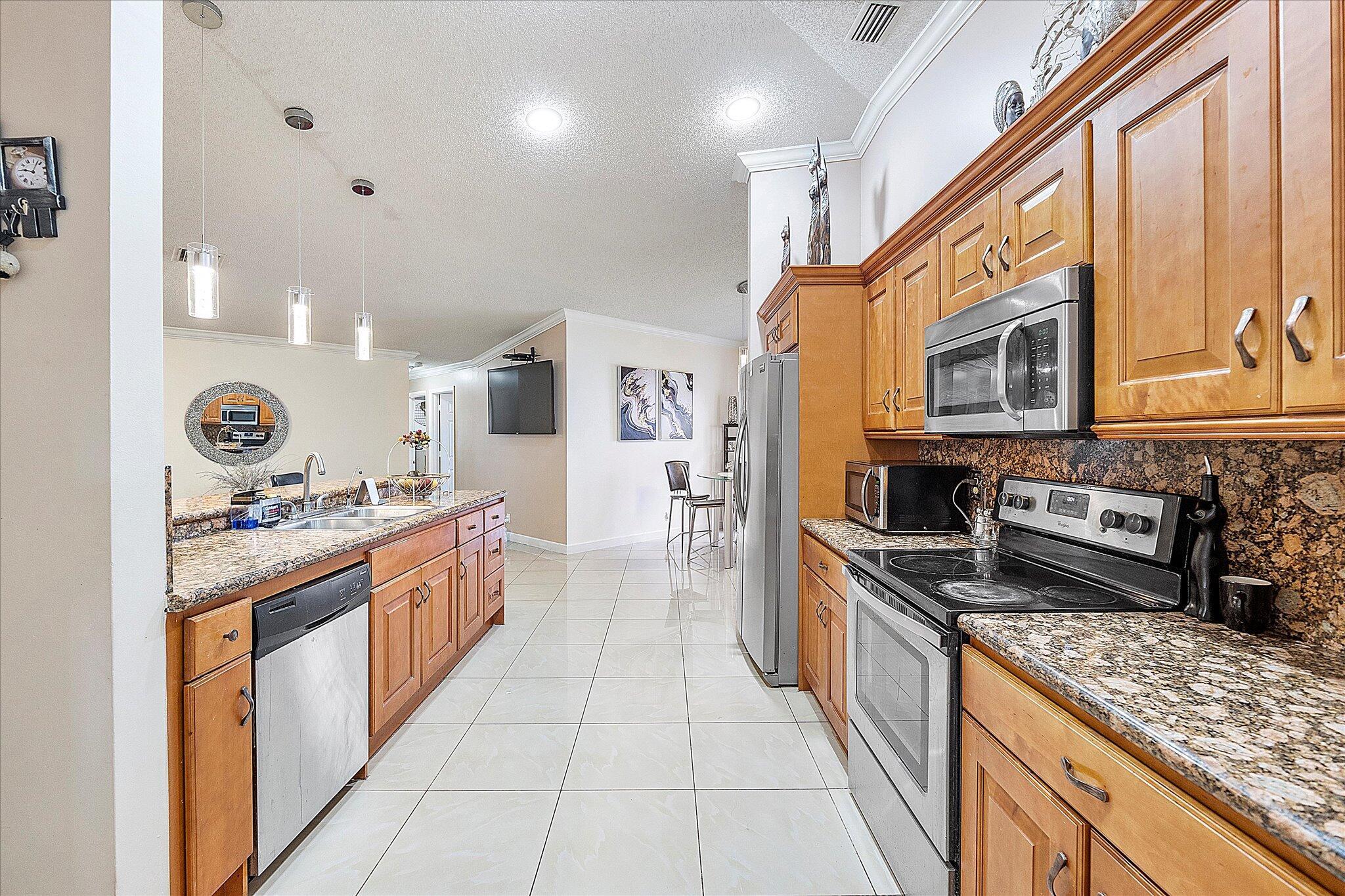 ROYAL PALM VILLAGE - Residential