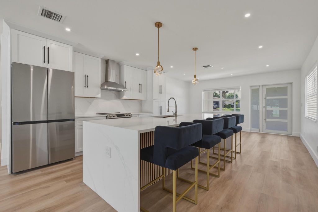 Photo of 461 SW 1st Street #461, Boca Raton, FL 33432 (MLS # B26018116)