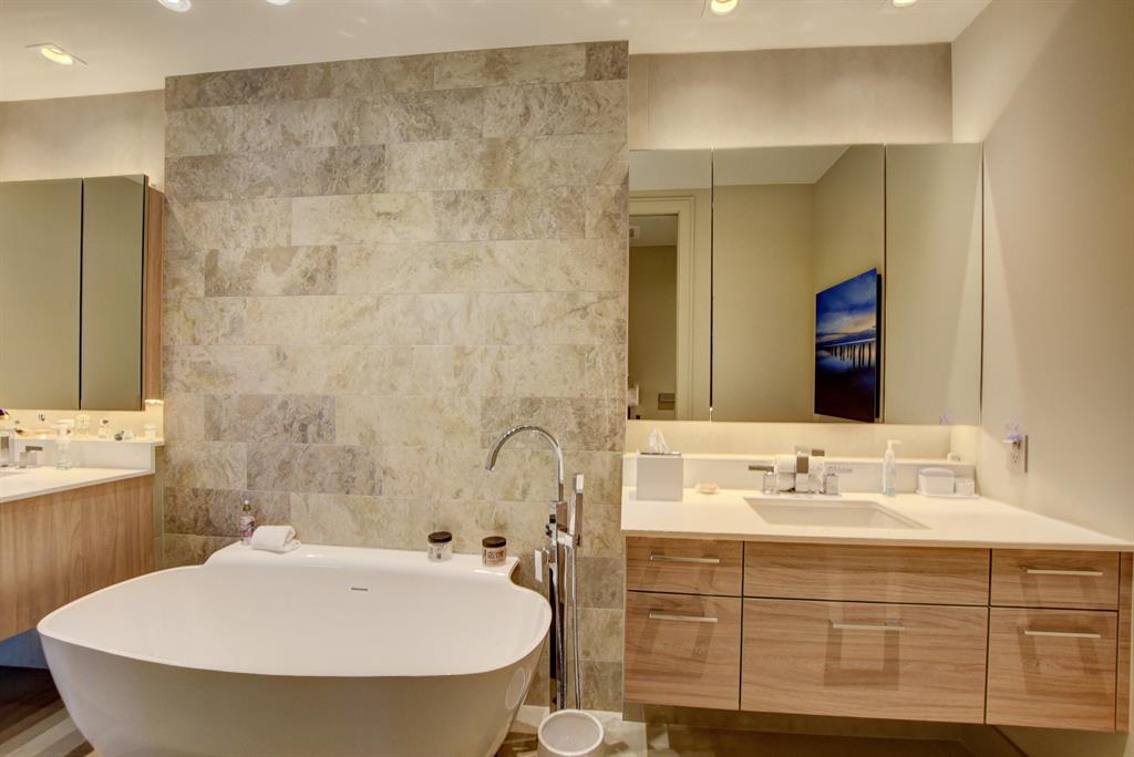 3200 SOUTH OCEAN A SEAGAT - Residential