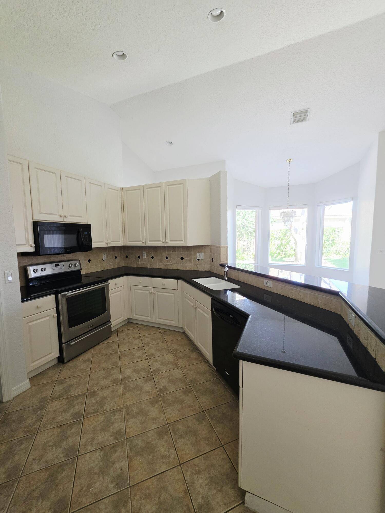 ANDROS ISLE PAR B - Residential