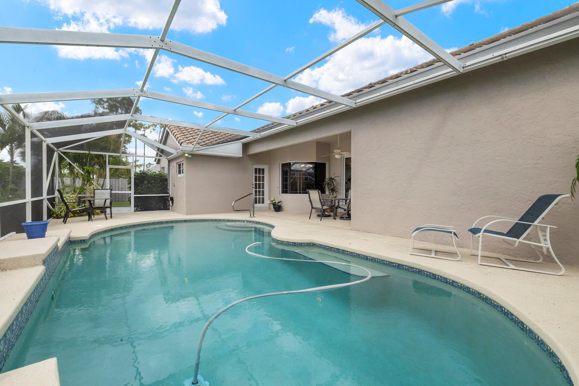 EMERALD FOREST OF WELLING - Residential