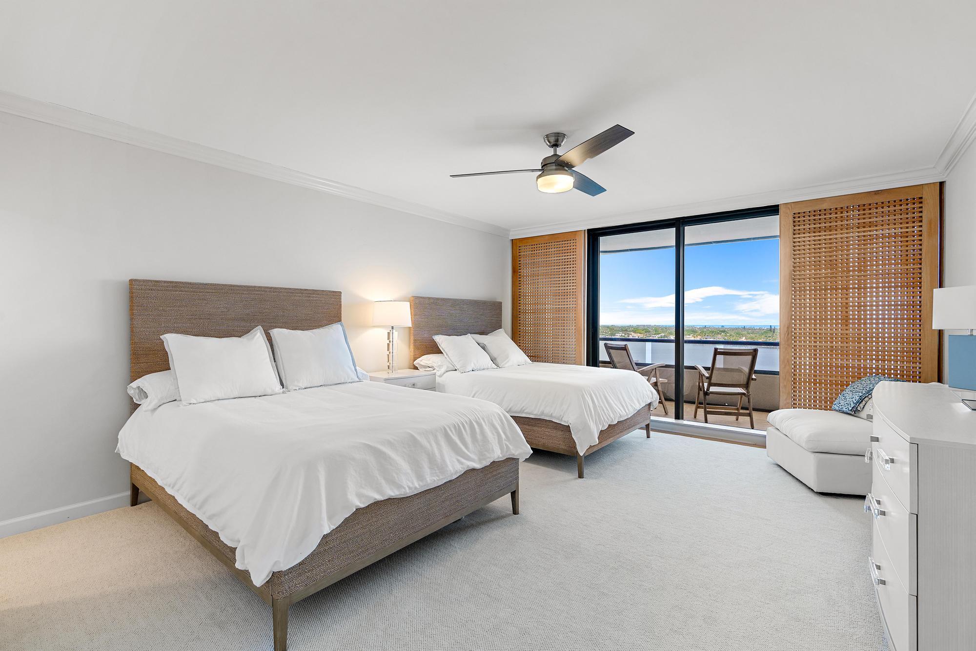 Old Port Cove - Lake Poin - Residential