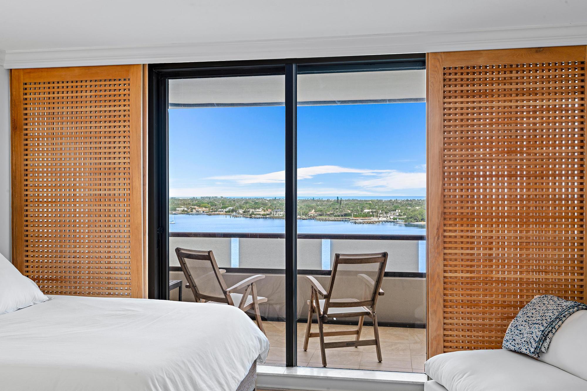 Old Port Cove - Lake Poin - Residential