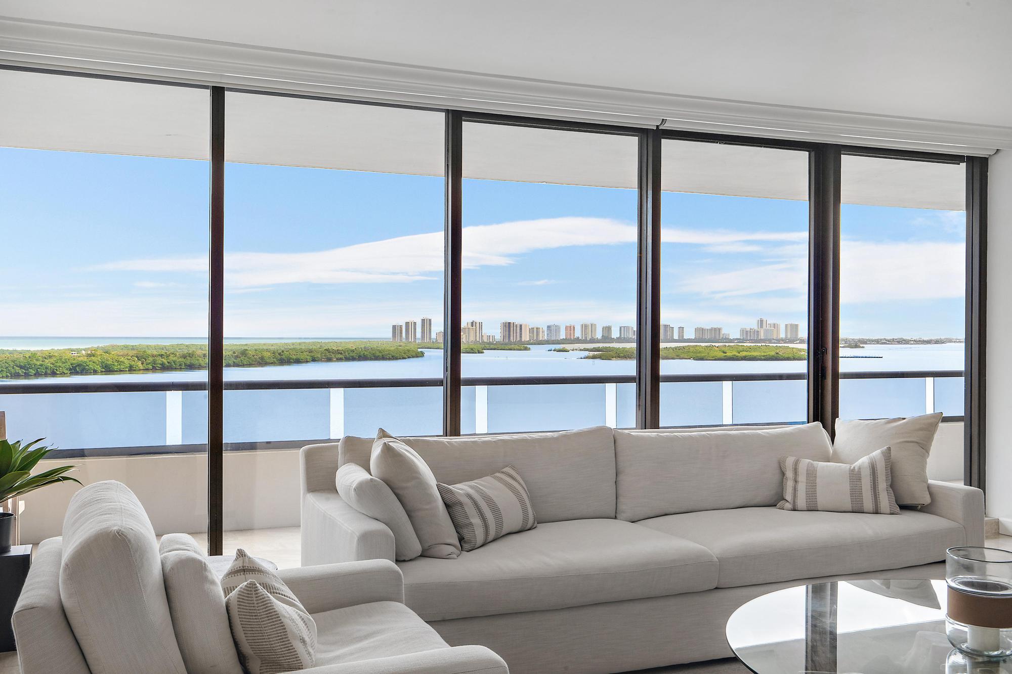 Old Port Cove - Lake Poin - Residential